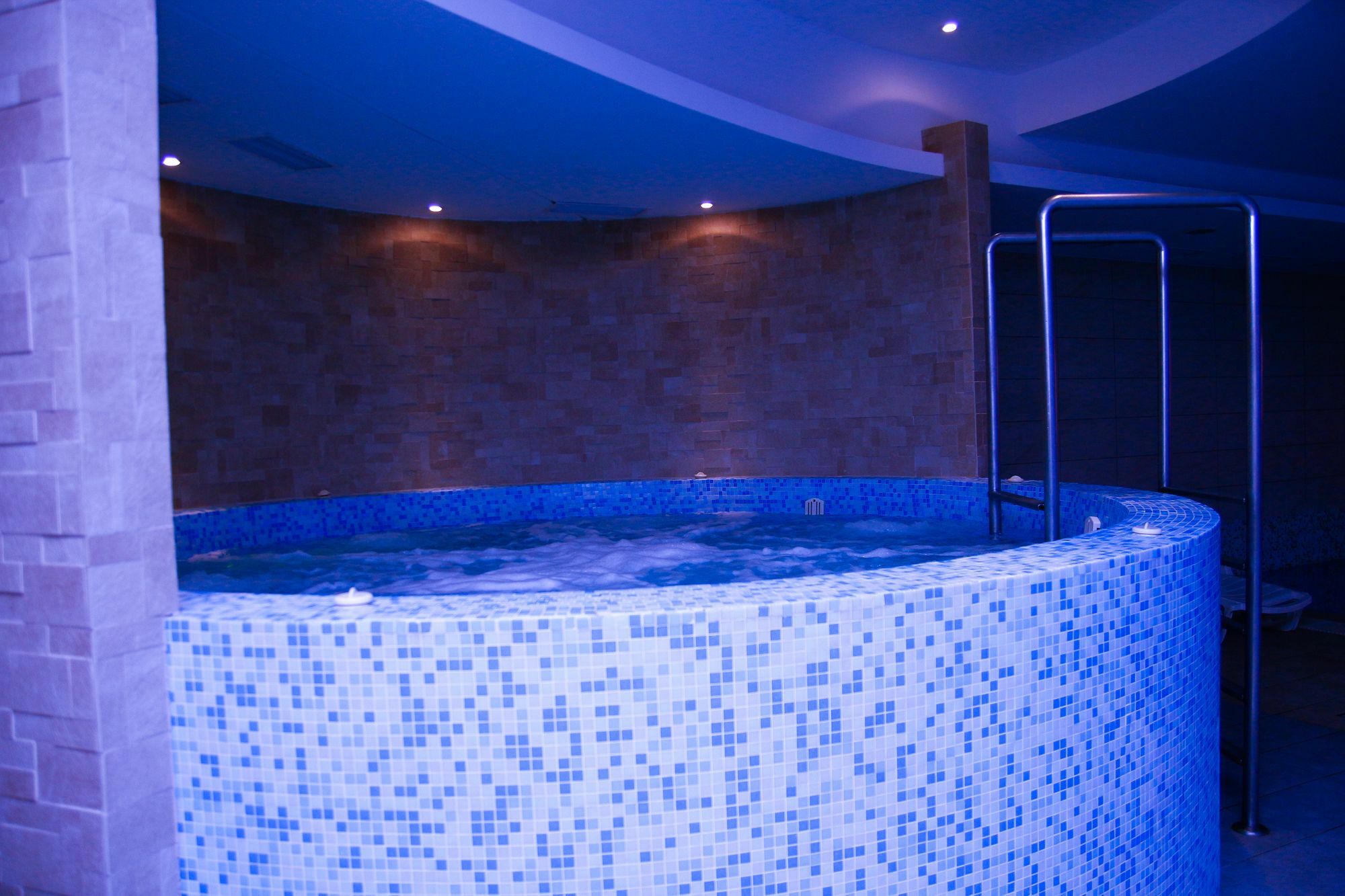 Club 218 Wellness Petra Apartman Шиофок Экстерьер фото
