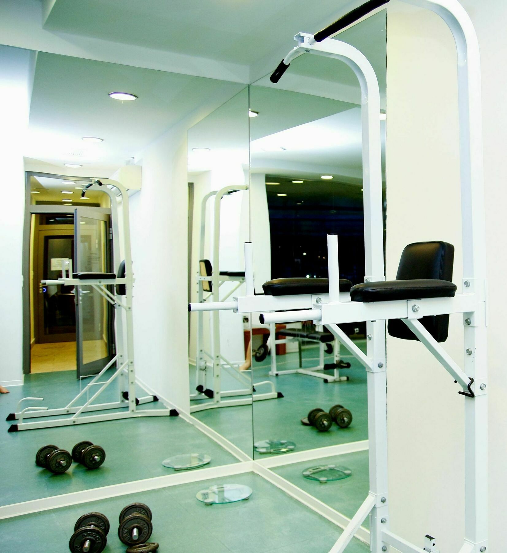 Club 218 Wellness Petra Apartman Шиофок Экстерьер фото